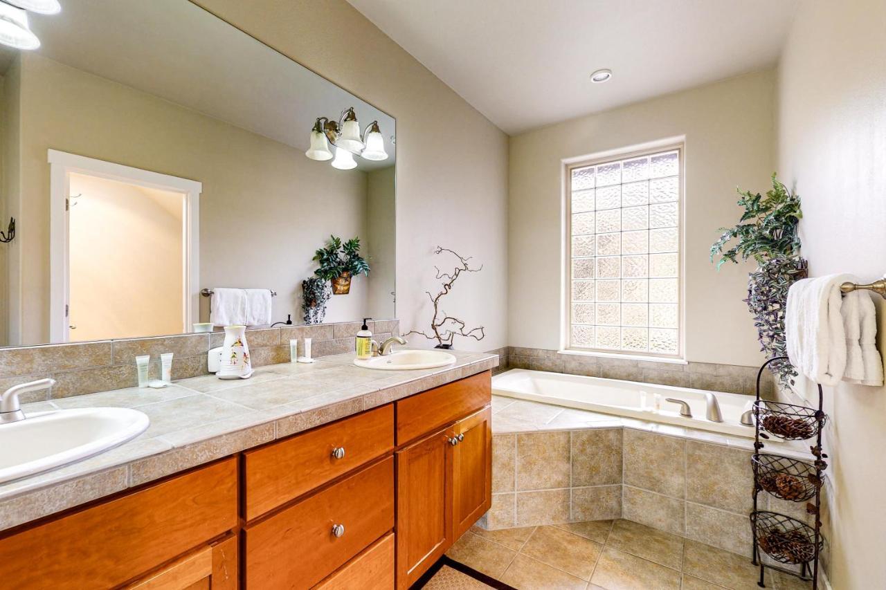 Village Loop View Redmond Exterior foto